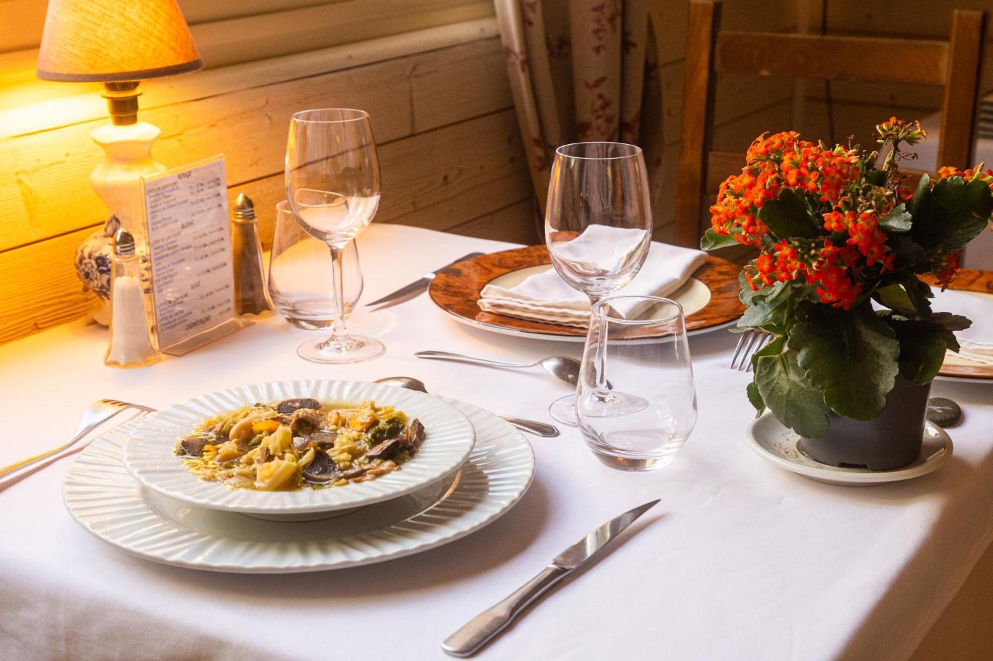 Hotel Restaurant Des Thermes Castera-Verduzan Екстер'єр фото