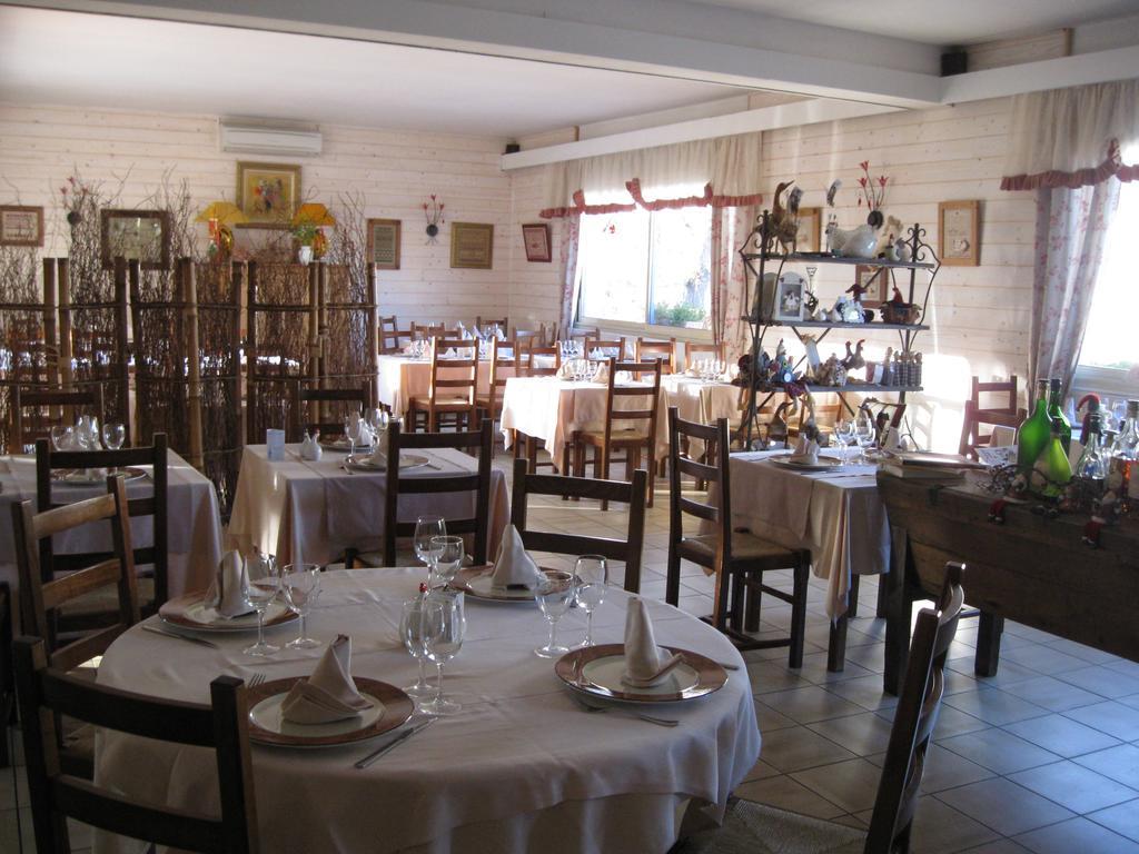 Hotel Restaurant Des Thermes Castera-Verduzan Екстер'єр фото